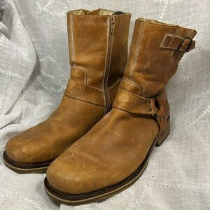 Bullboxer leather boots